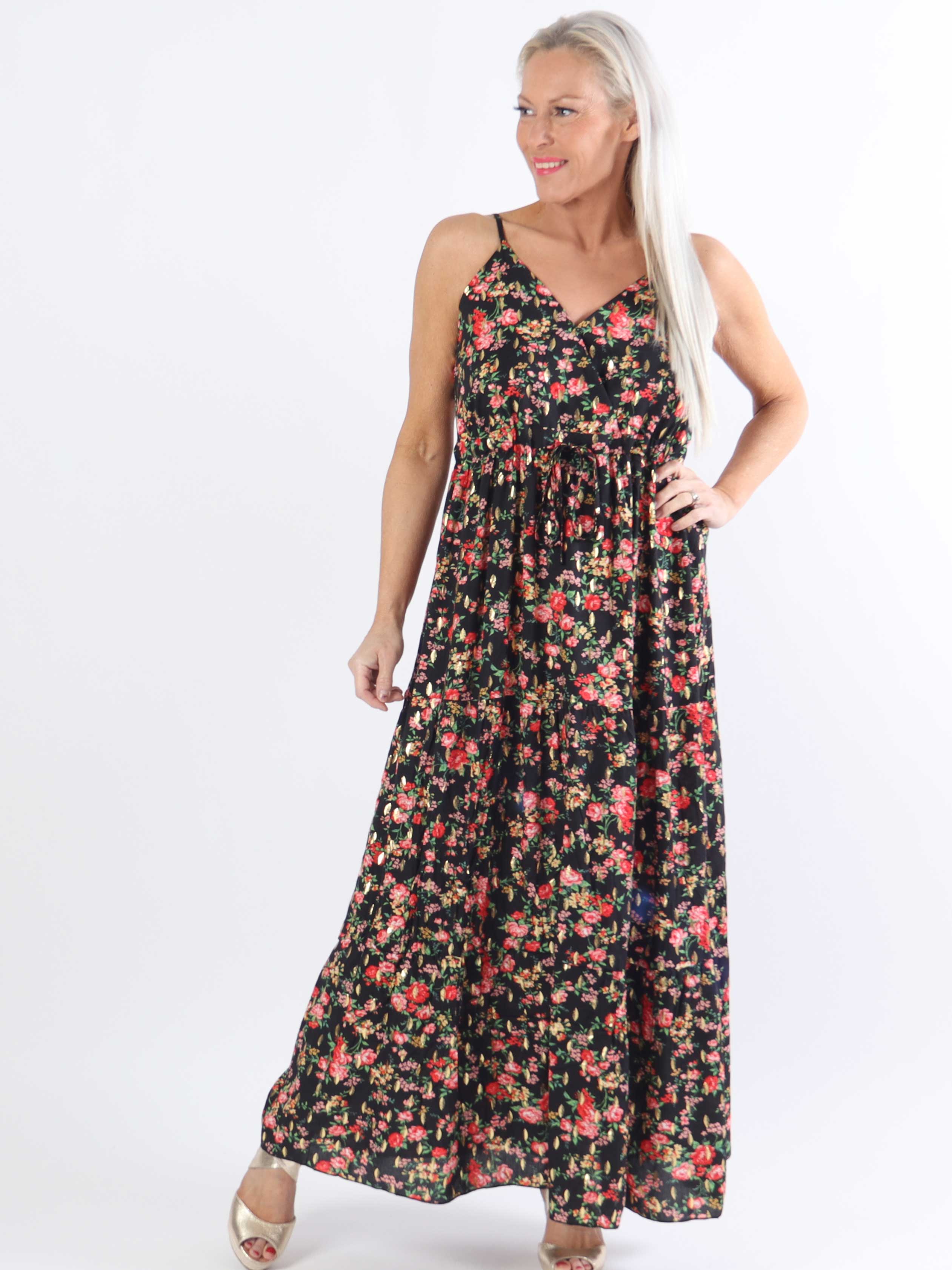 Lucie Rose - Plus size stropkjole med rosemotiver med v-udskæring